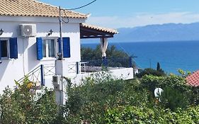 Villa Panorama Michalis Haikos Two Minutes Walk To The Beach Peroulia